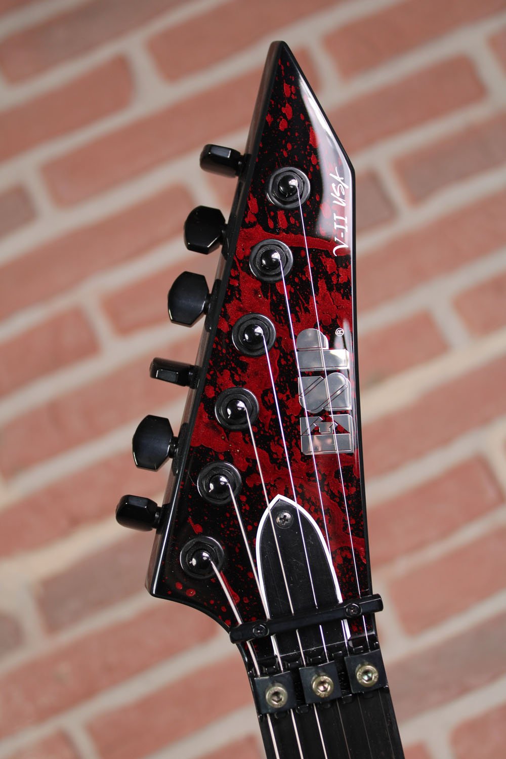 USA V-II FR SC EMG  Blood Splatter